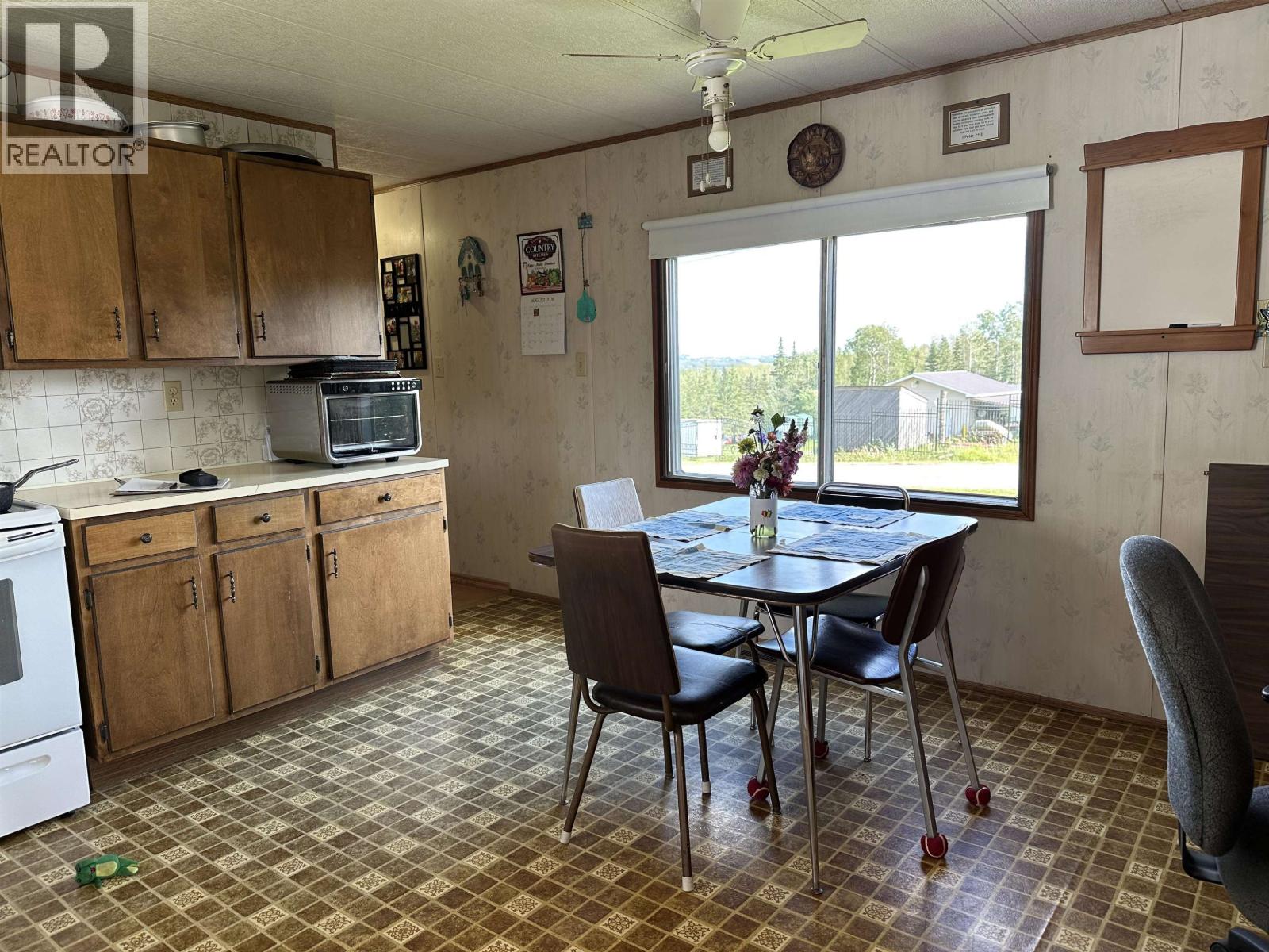 13354 PARK FRONTAGE ROAD, Charlie Lake