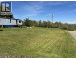 13354 Park Frontage Road, Charlie Lake, BC V1G8G4 Photo 21