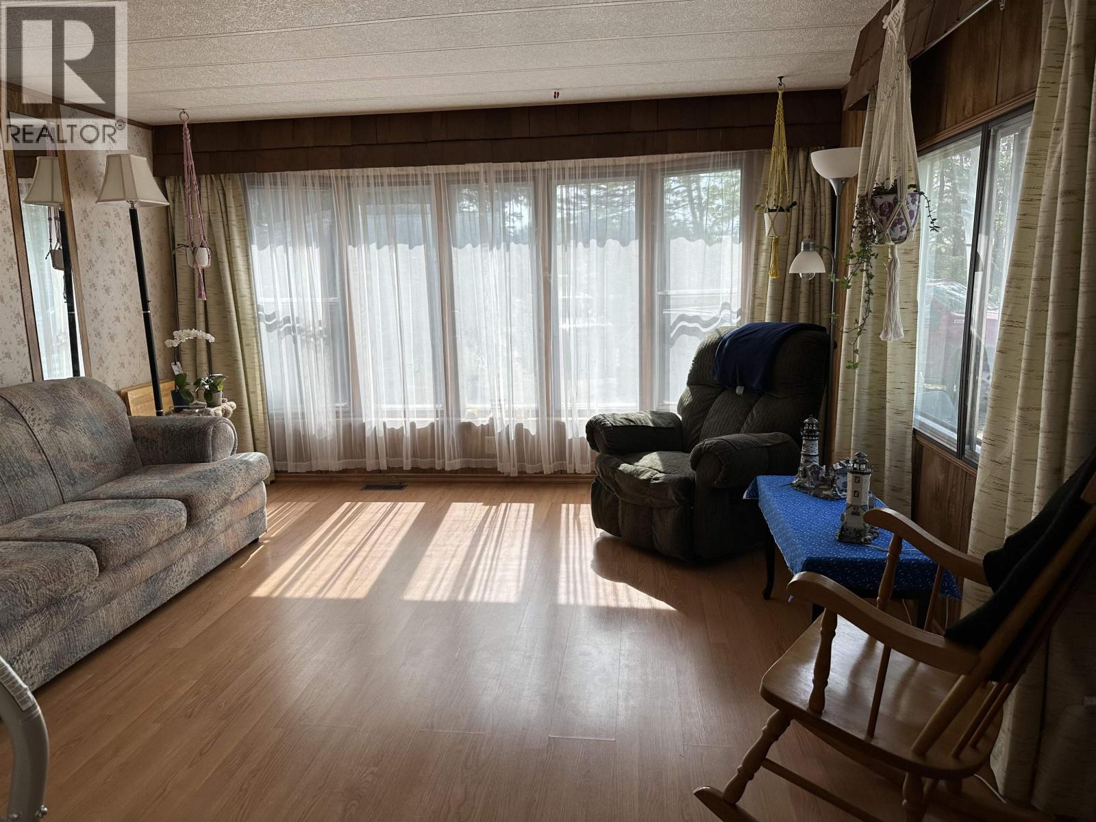 13354 PARK FRONTAGE ROAD, Charlie Lake
