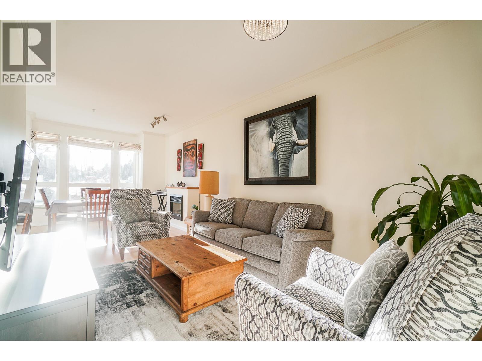 407 14 E ROYAL AVENUE, New Westminster