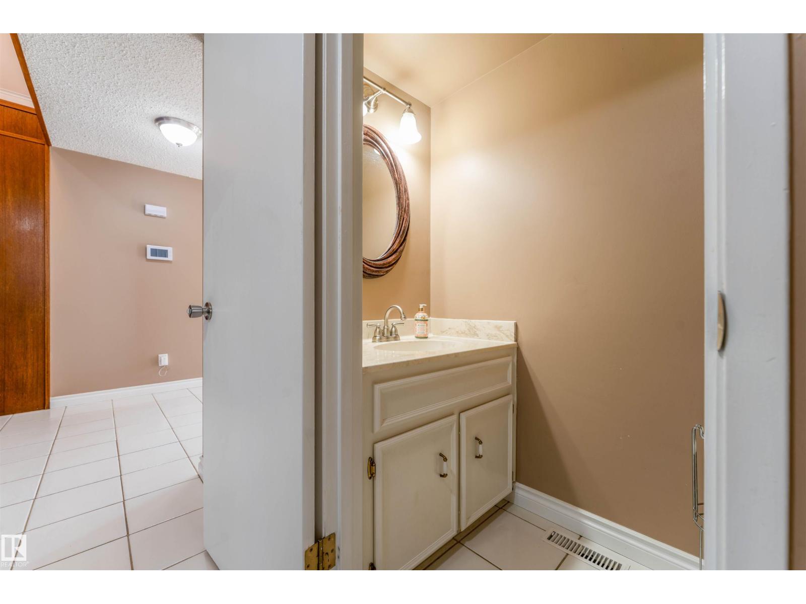 190 GARIEPY CR NW - Image 22