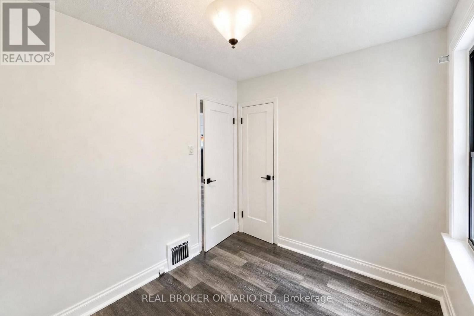 131 BOND STREET - 20