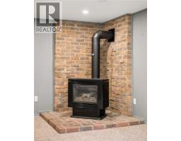 6 Robroy Court, Brantford, ON N3R3E3 Photo 37