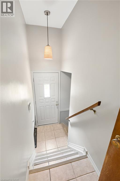 6 ROBROY Court - Image 28