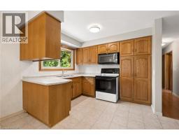 Kitchen - 6 Robroy Court, Brantford, ON N3R3E3 Photo 12