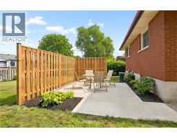6 Robroy Court, Brantford, ON N3R3E3 Photo 43