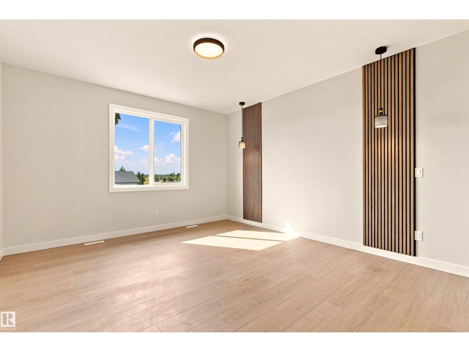 10458 104 ST - Image 21