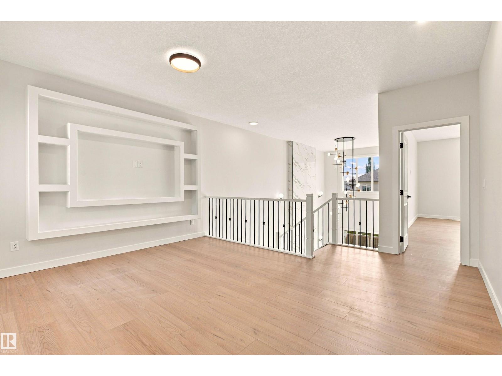 10458 104 ST - Image 18