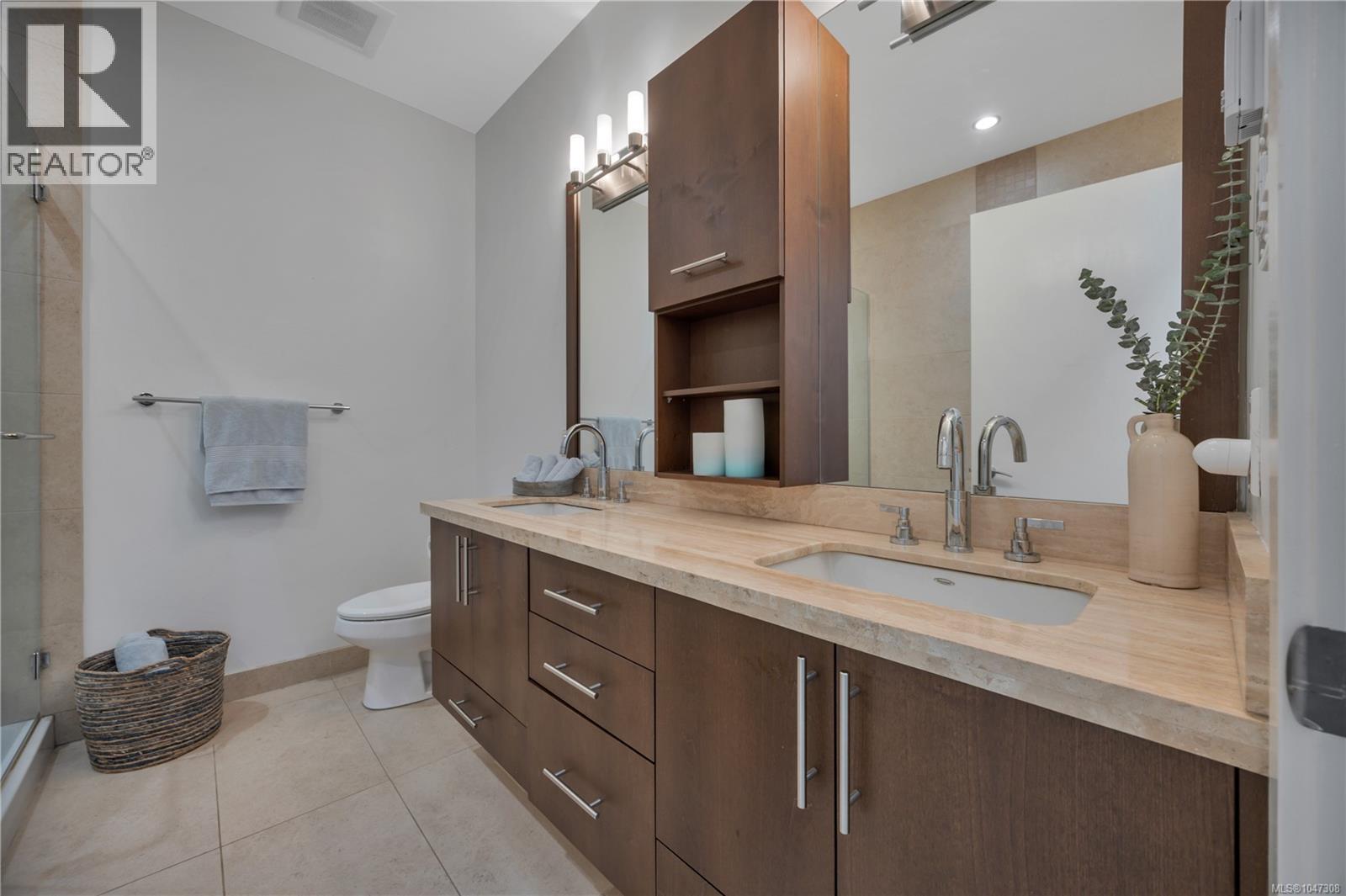103 194 Beachside Dr, Parksville