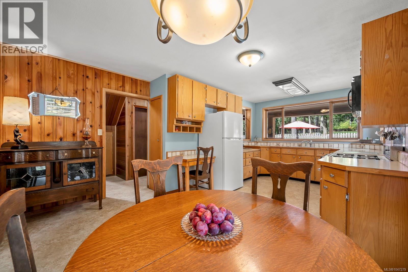 1584 Nurmi Rd - Image 48