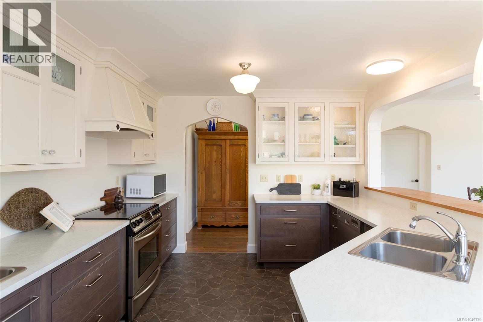 2825 Austin Ave - Image 14