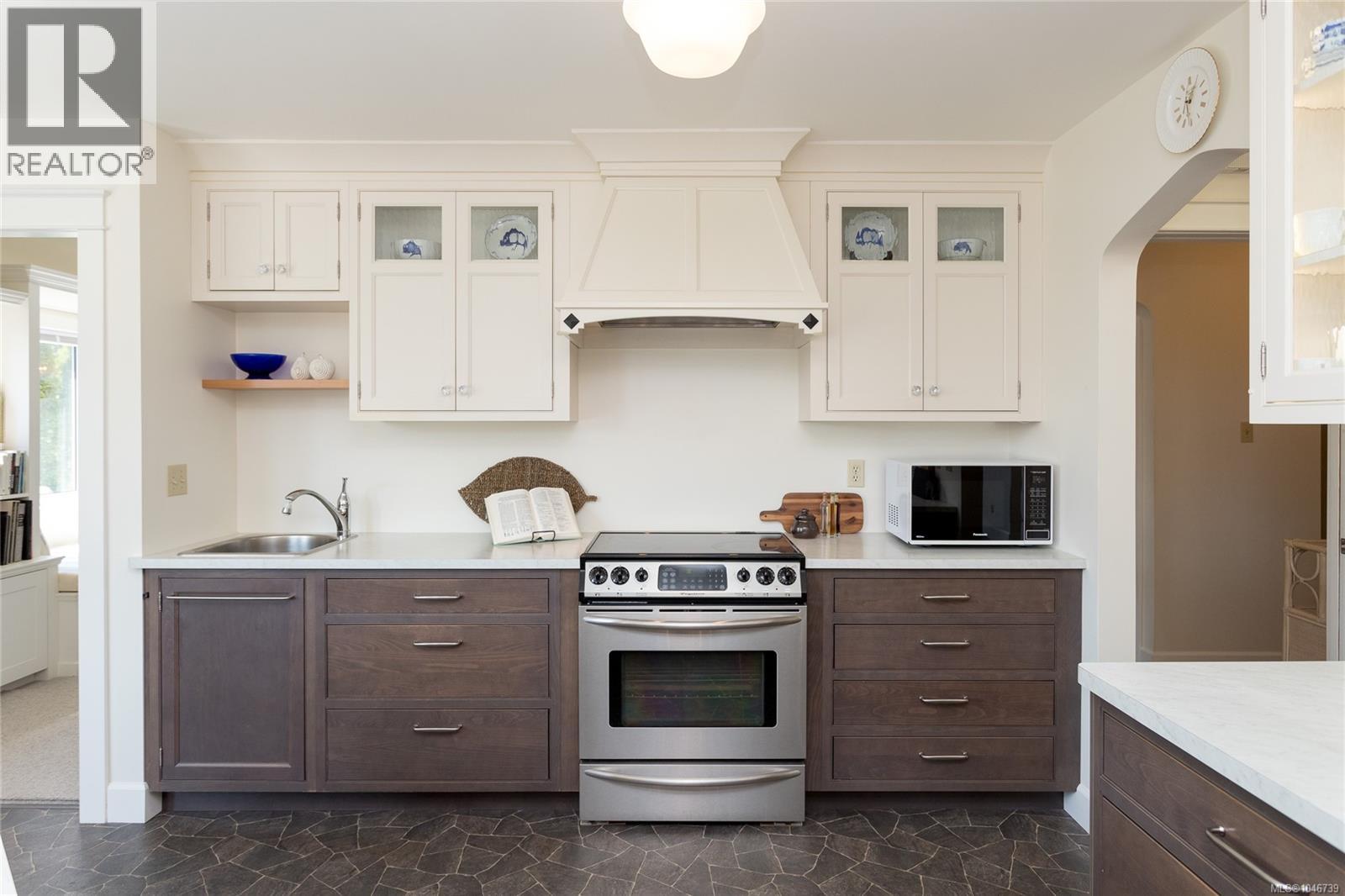 2825 Austin Ave - Image 16