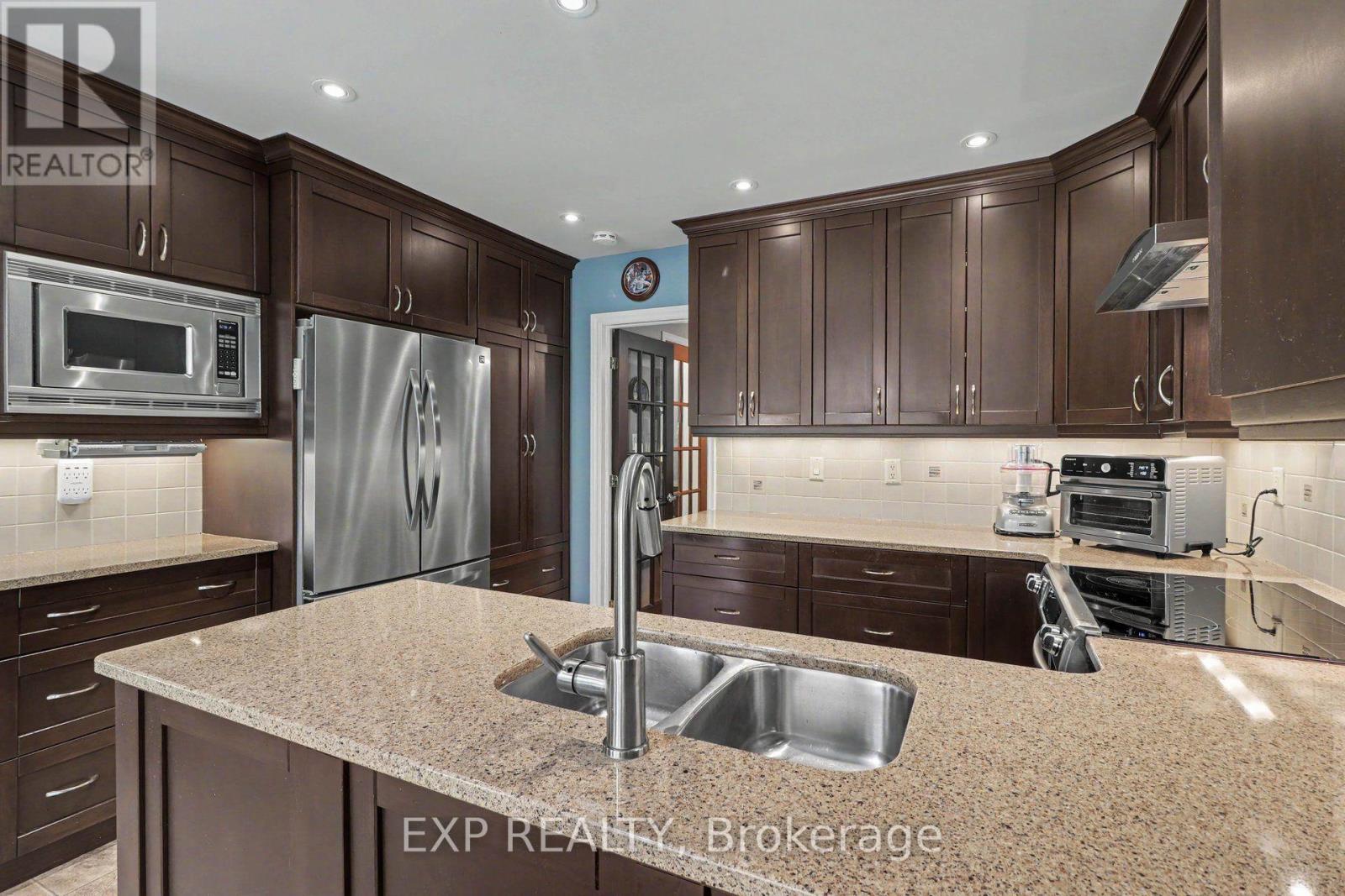 1683 DES PERDRIX CRESCENT - Image 13