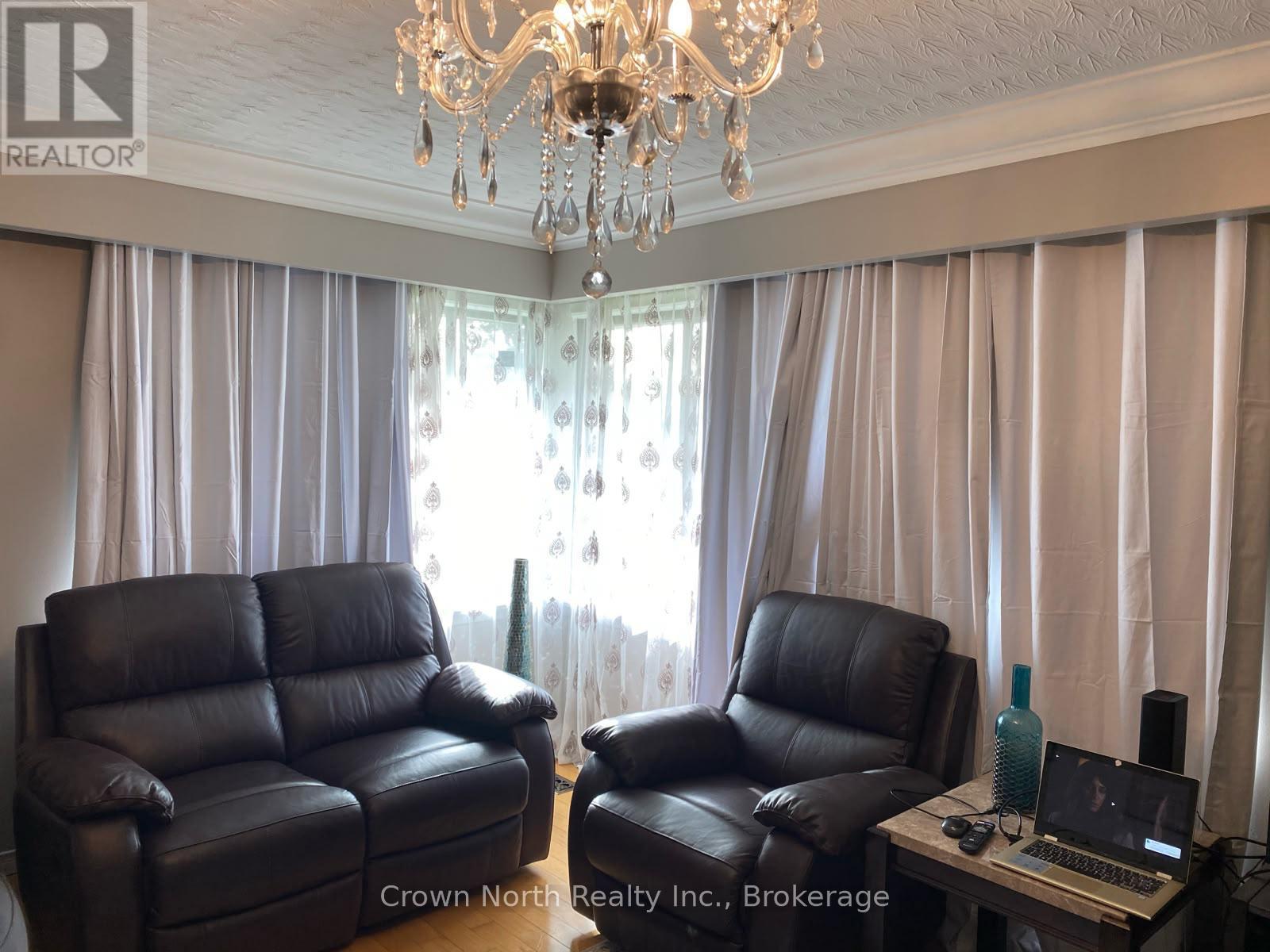 606 HOSKIN AVENUE - Image 16