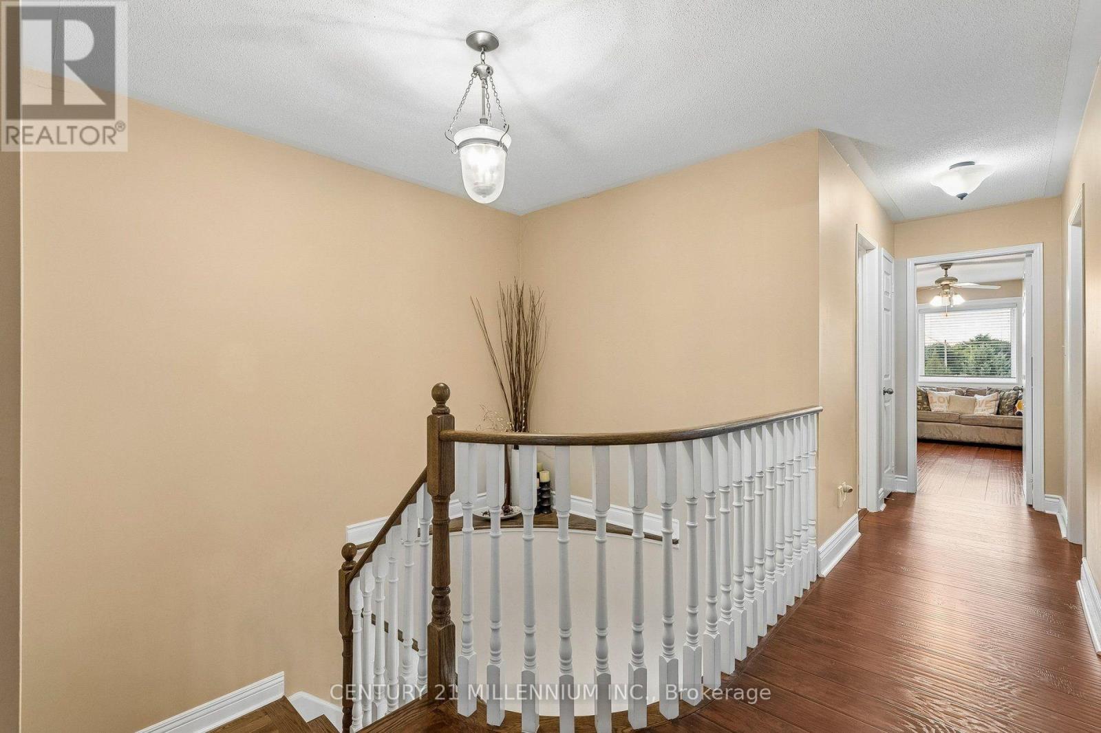 332 ST JOAN OF ARC AVENUE - 21
