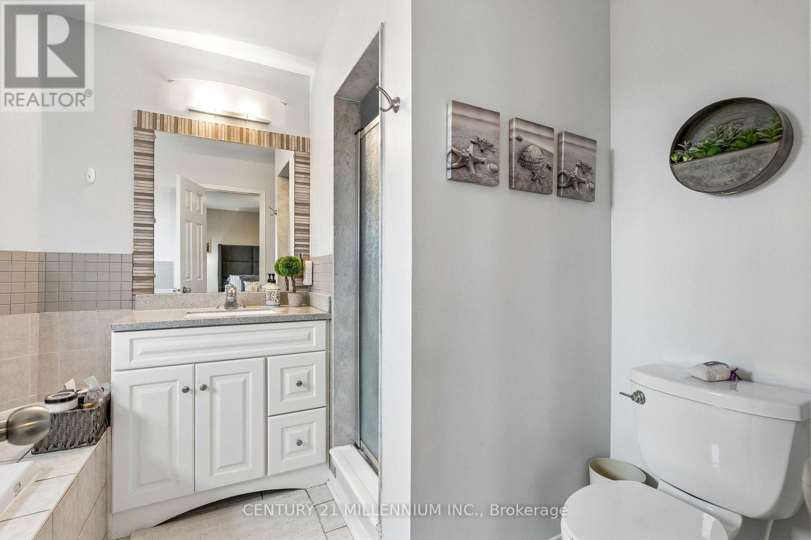 332 ST JOAN OF ARC AVENUE - 27