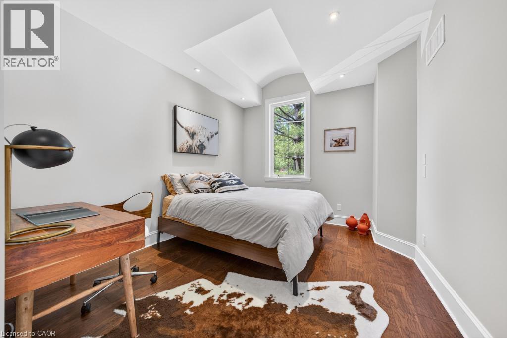 64 RAVINA Crescent - Image 31