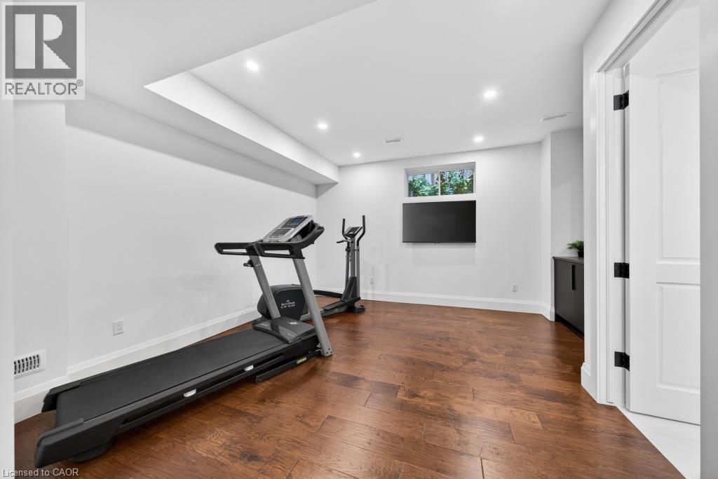 64 RAVINA Crescent - Image 37