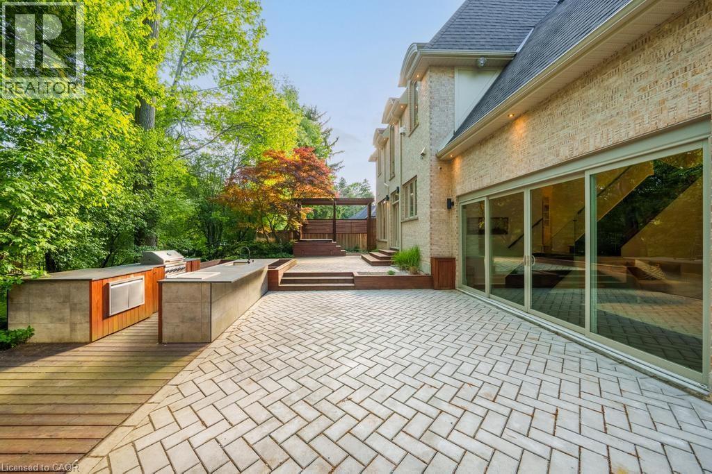 64 RAVINA Crescent - Image 44