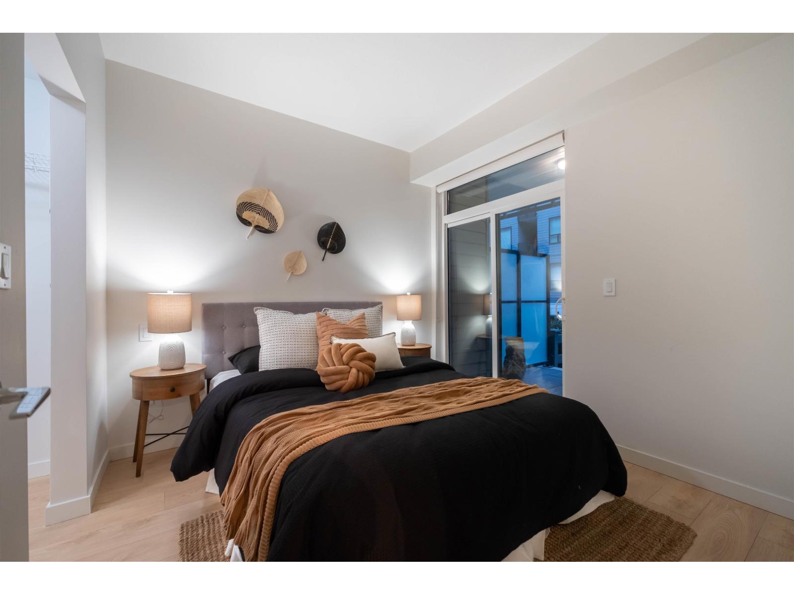 113 15858 FRASER HIGHWAY, Surrey