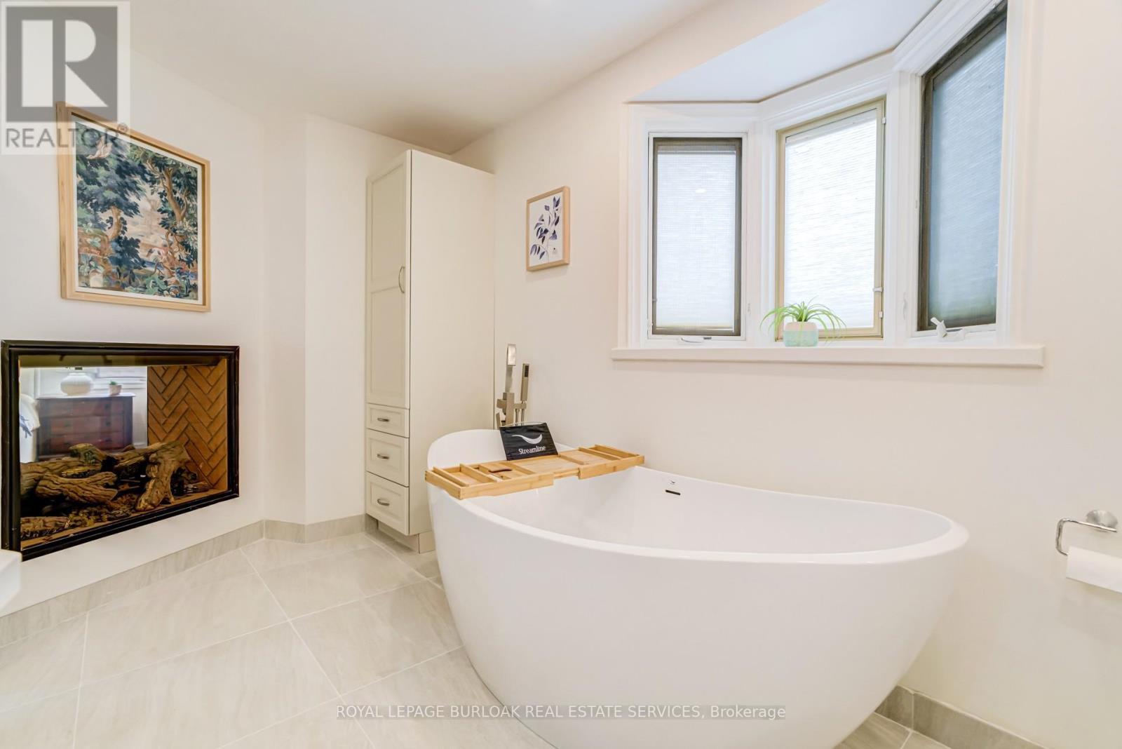 181 GOLF LINKS ROAD - 22