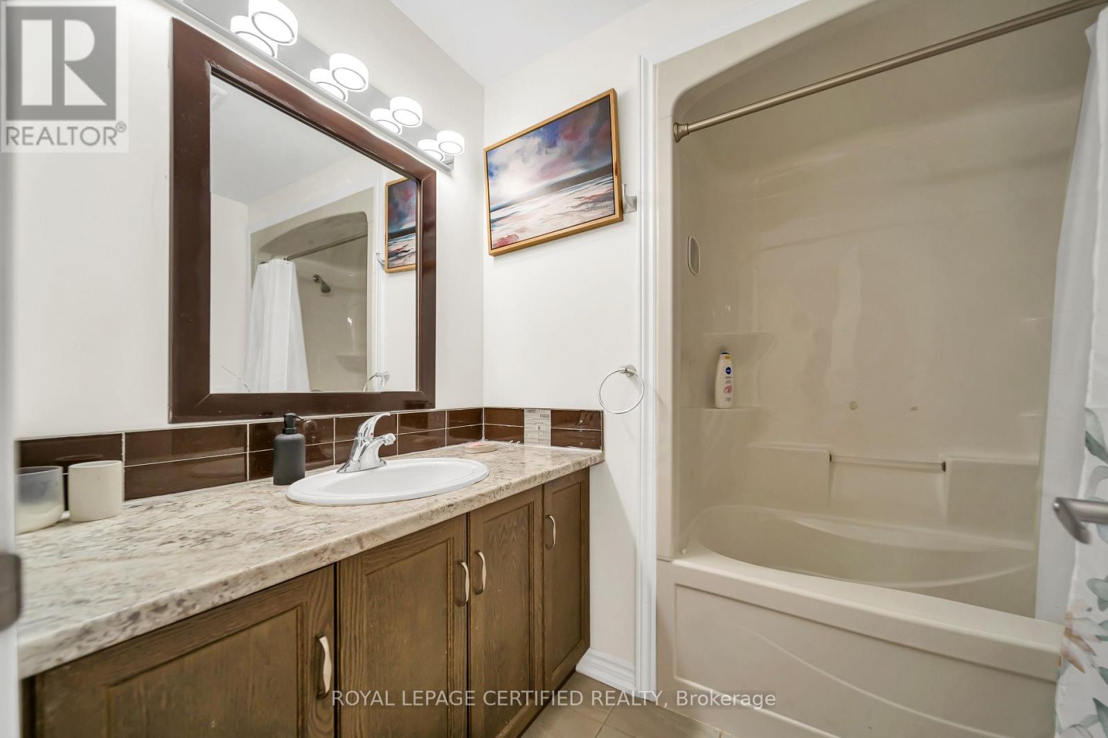204 MCCABE AVENUE - 31