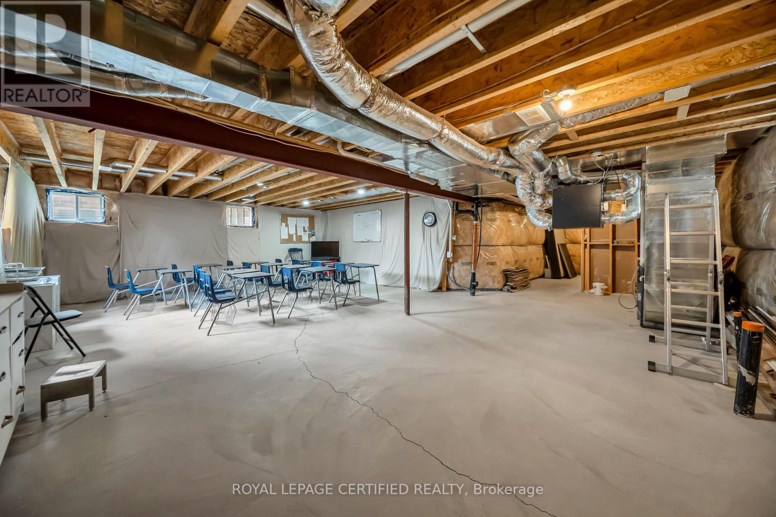 204 MCCABE AVENUE - 45