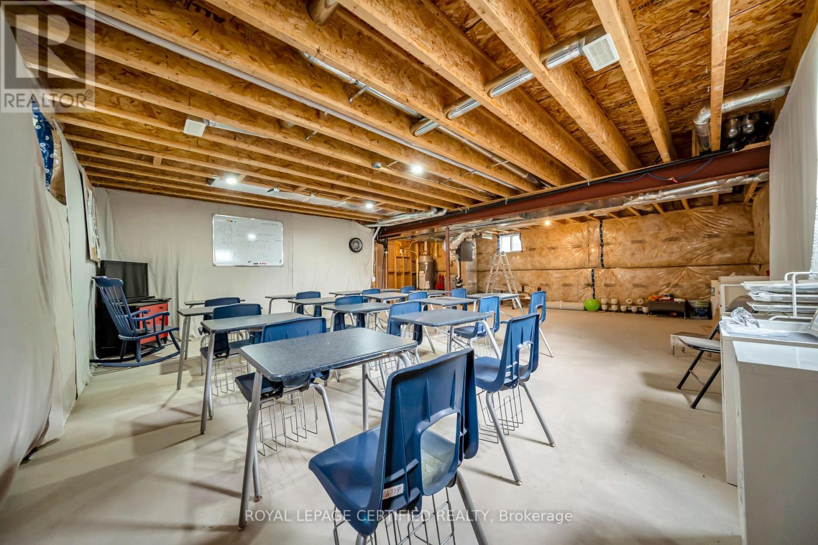 204 MCCABE AVENUE - 47