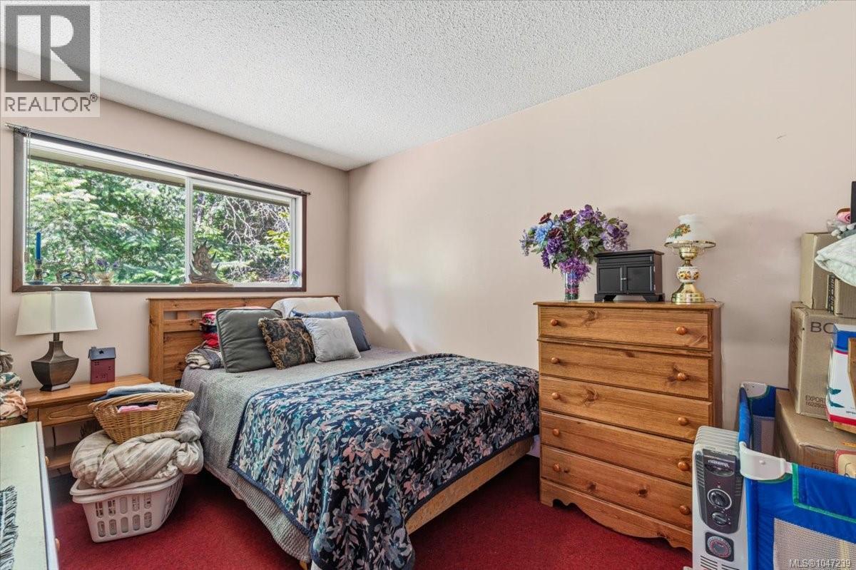 422 Battie Dr - 17