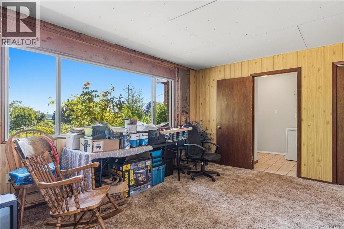 422 Battie Dr, Ladysmith