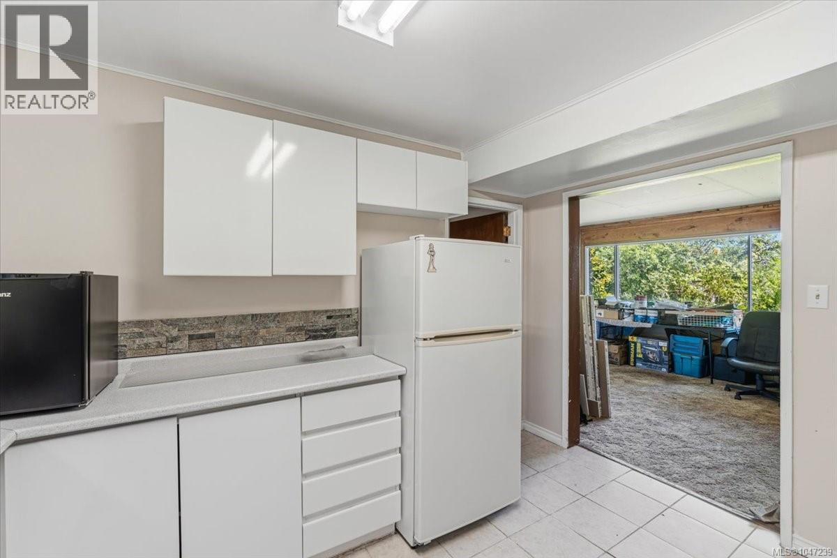 422 Battie Dr - 28