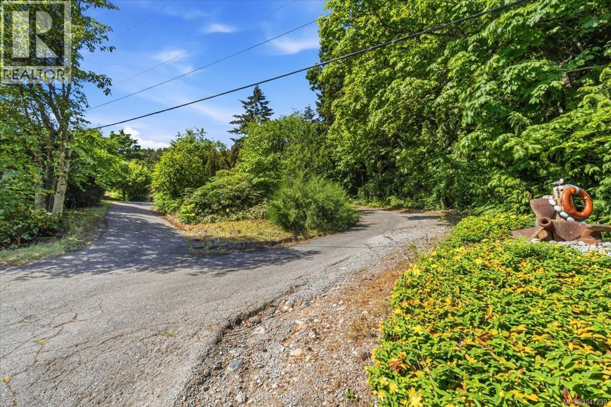 422 Battie Dr - 54