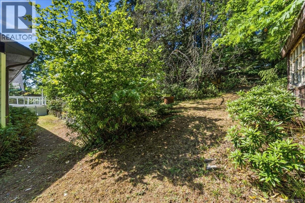 422 Battie Dr - 68