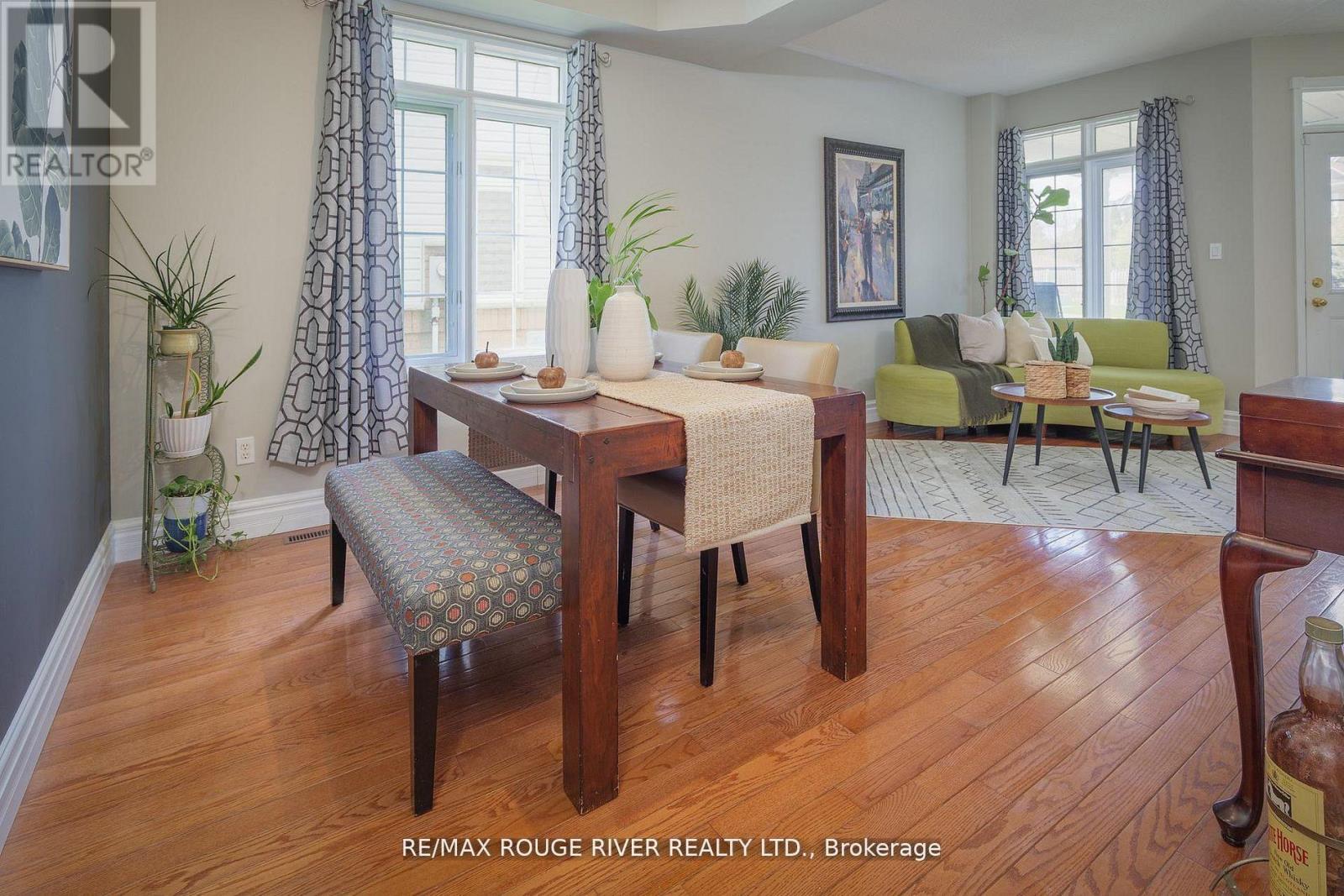 433 WOODSMERE CRESCENT - 7