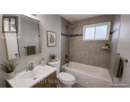 38 Chaucer Crescent, Barrie, ON L4N4T7 Photo 11