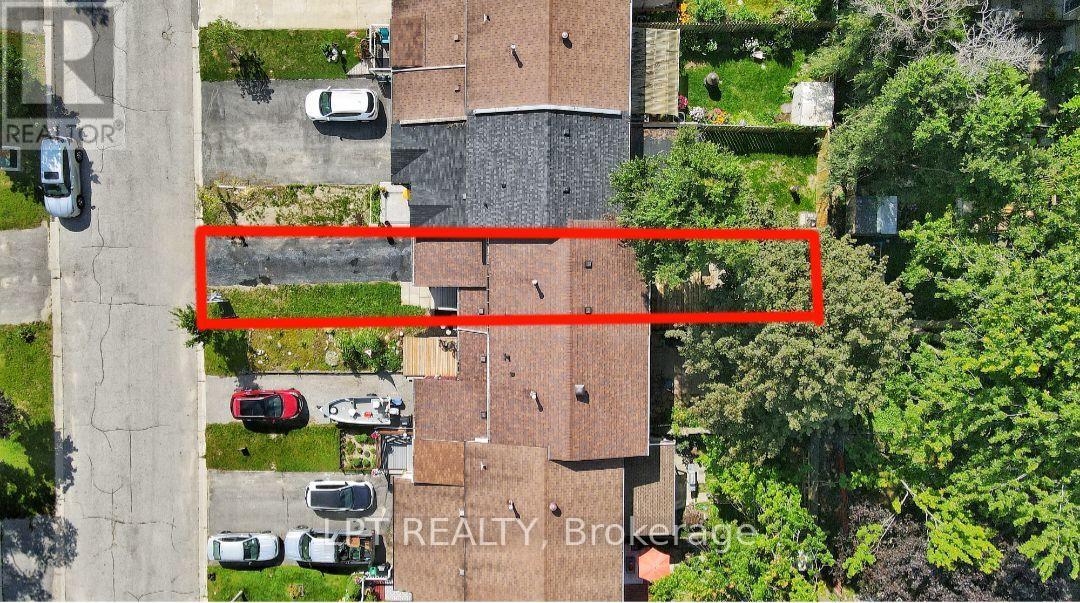 38 CHAUCER CRESCENT - 23