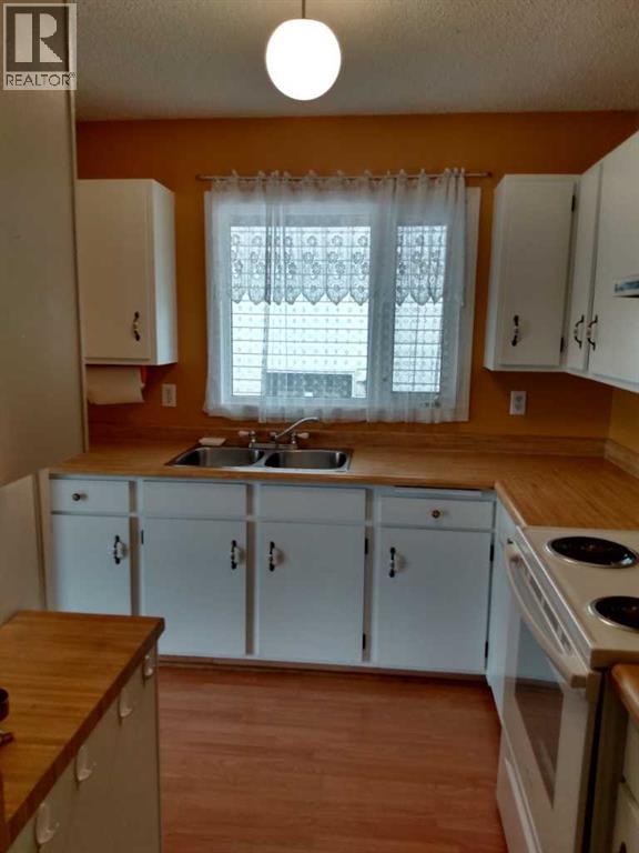 100 Doverglen Crescent SE - 7