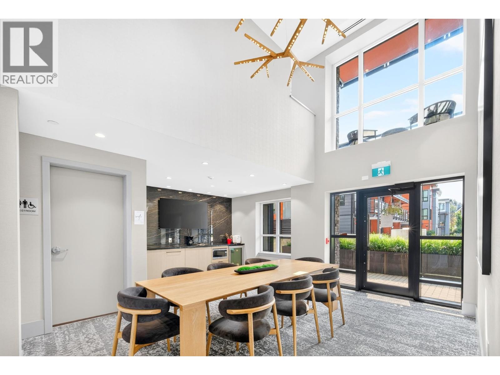 1805 5380 CROOKED BRANCH ROAD, Vancouver