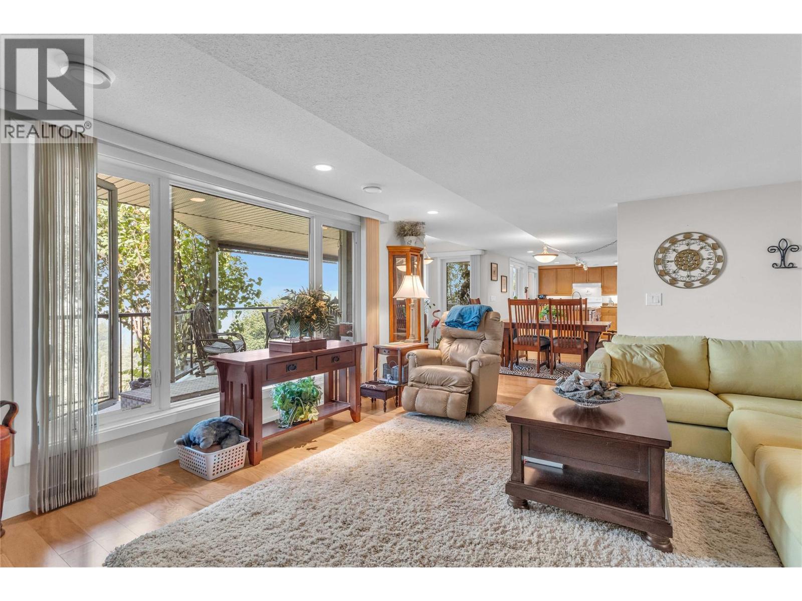 17952 Hereford Road, Kelowna