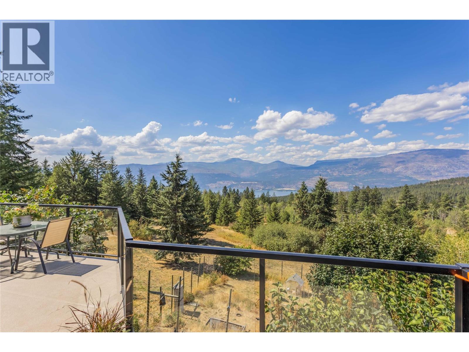 17952 Hereford Road, Kelowna