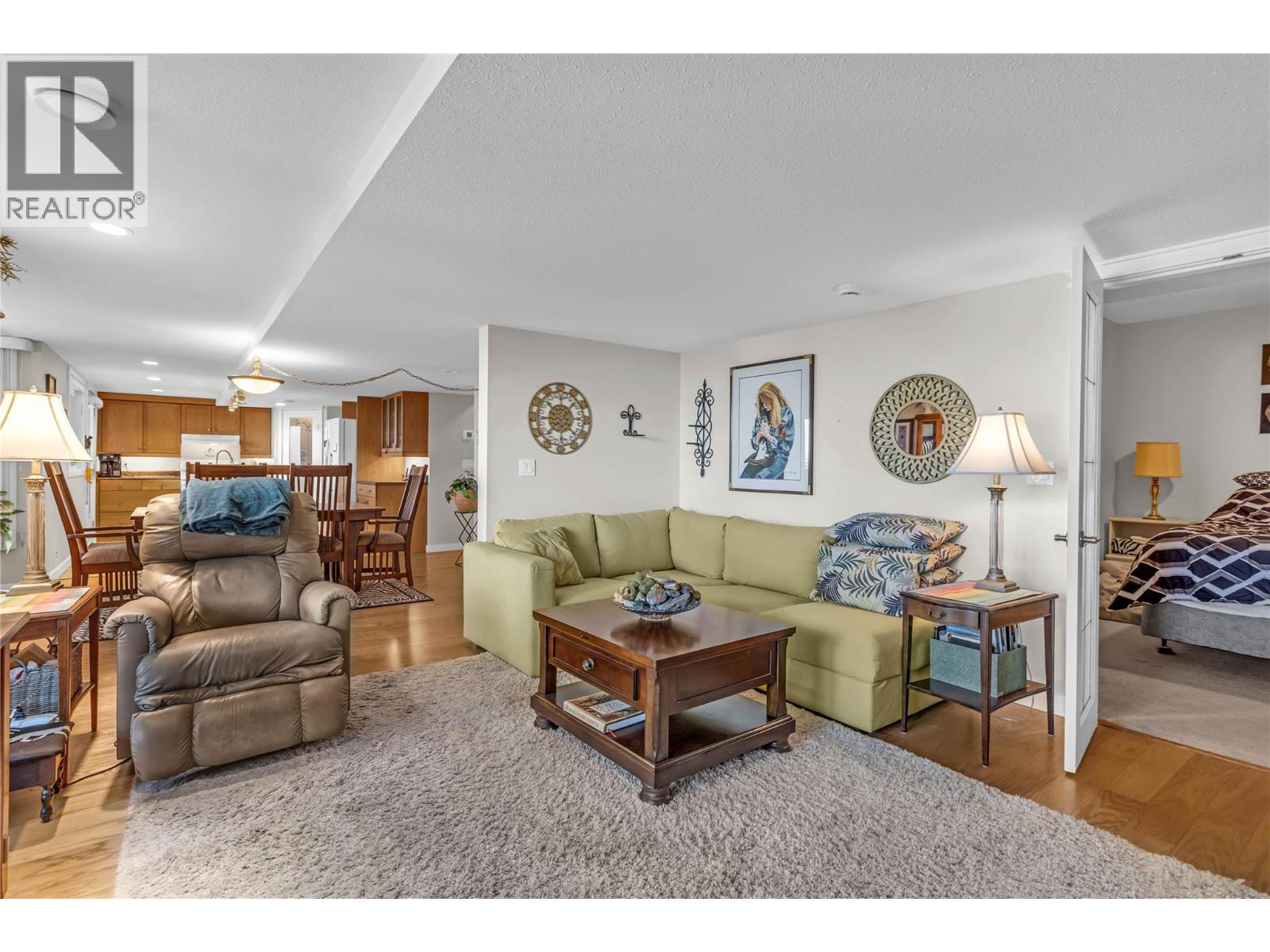 17952 Hereford Road, Kelowna
