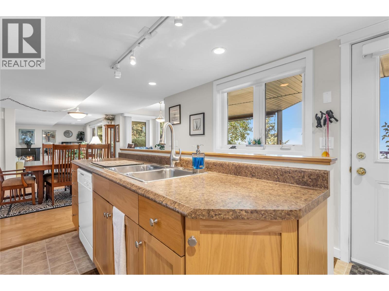 17952 Hereford Road, Kelowna
