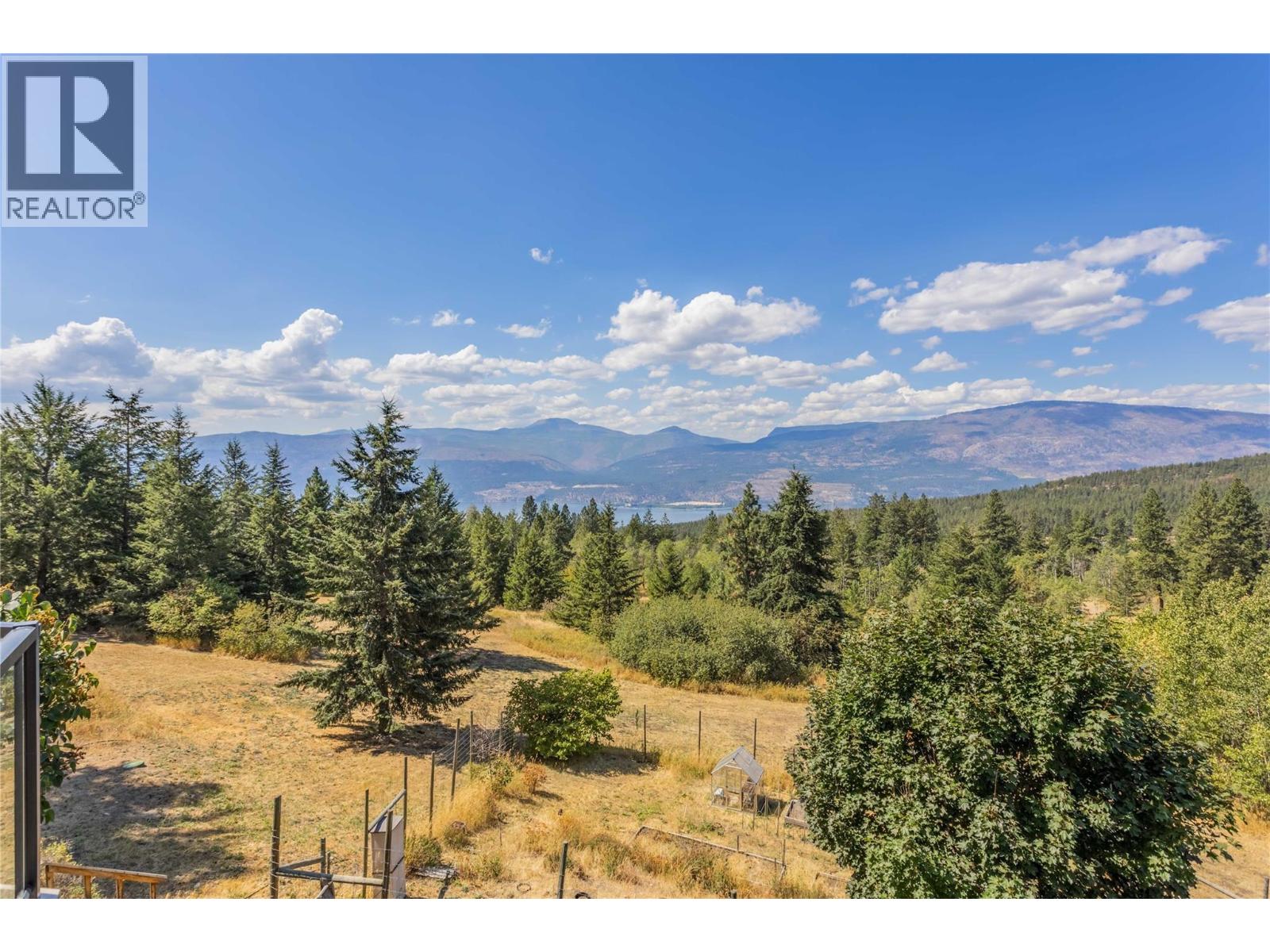 17952 Hereford Road, Kelowna