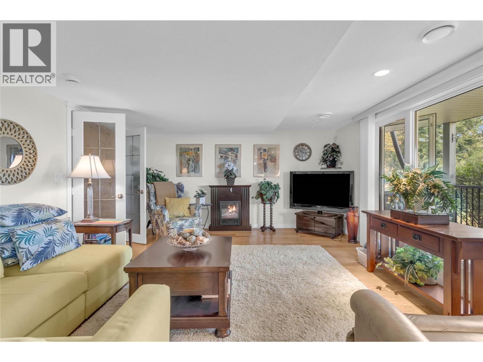 17952 Hereford Road, Kelowna