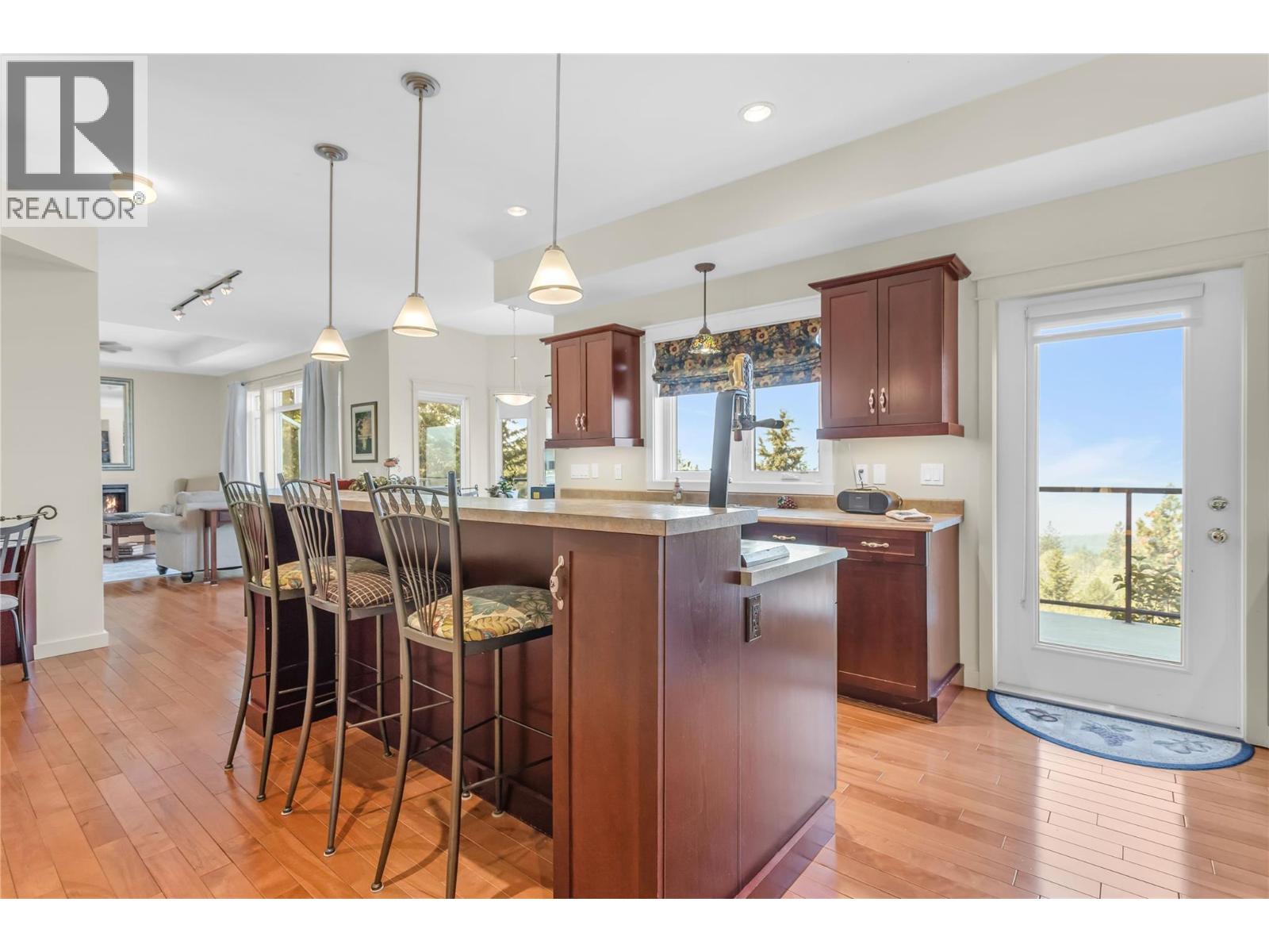 17952 Hereford Road, Kelowna