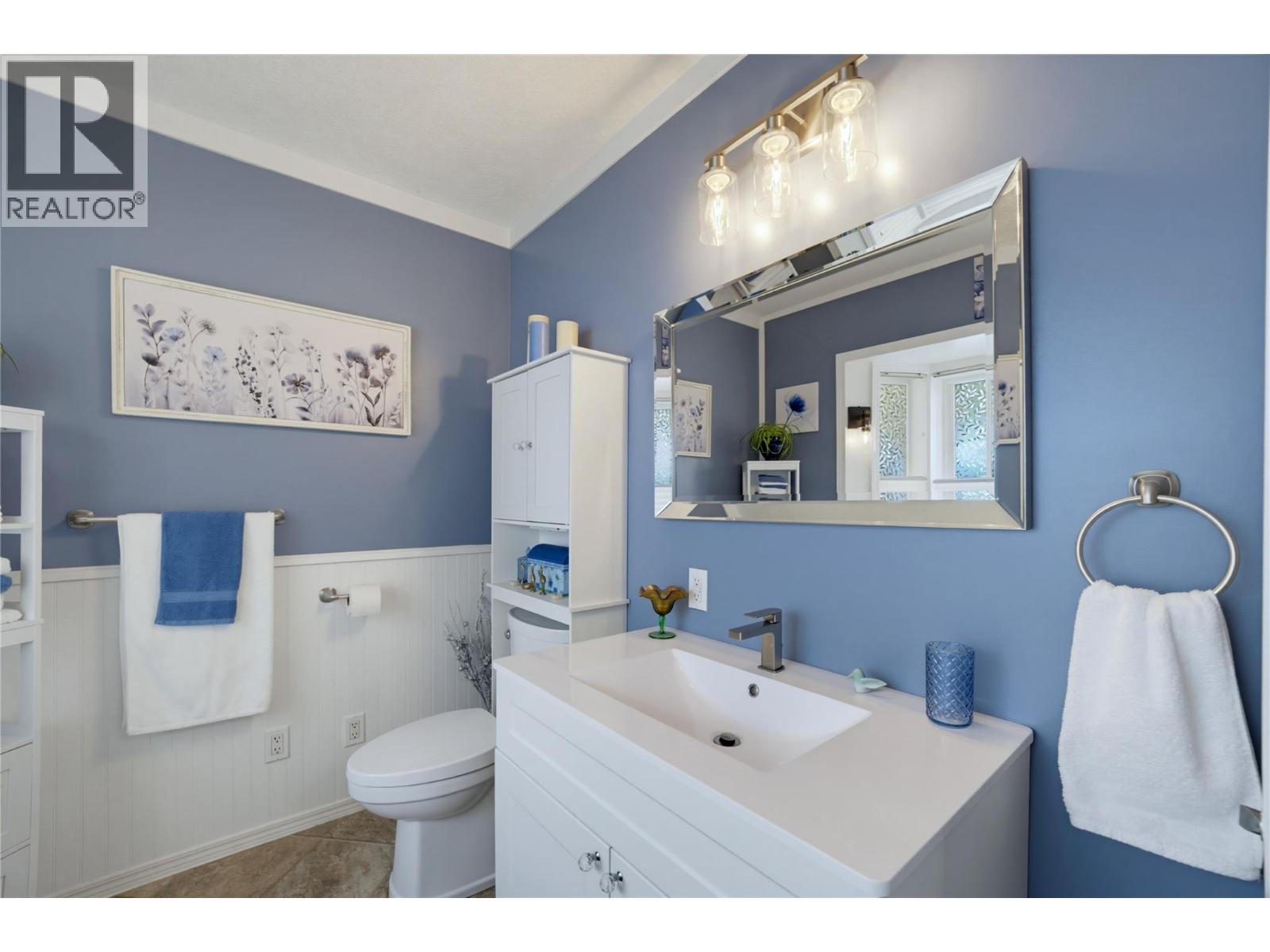 502 Maple Street, Sicamous