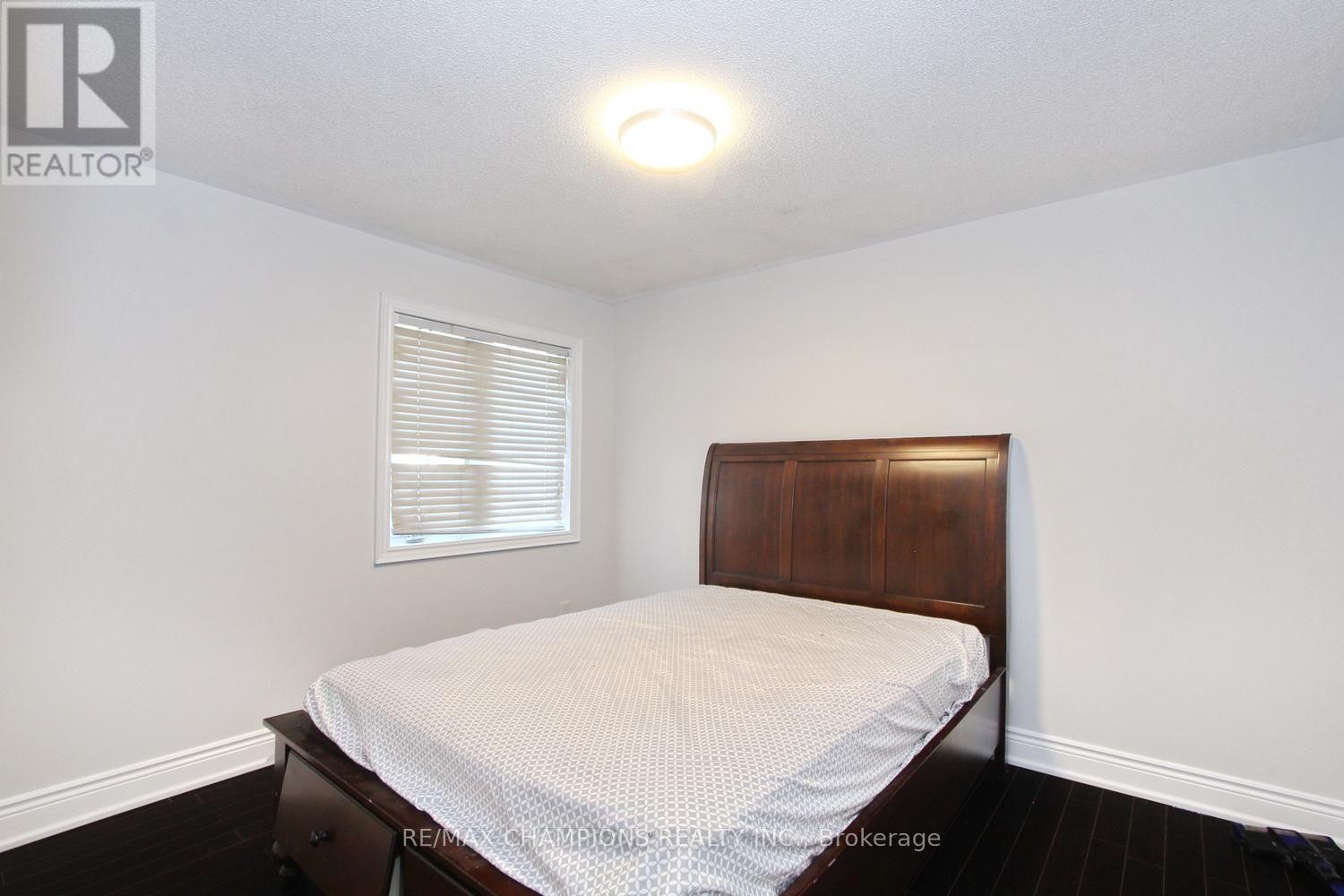 28 EGYPT DRIVE - 29