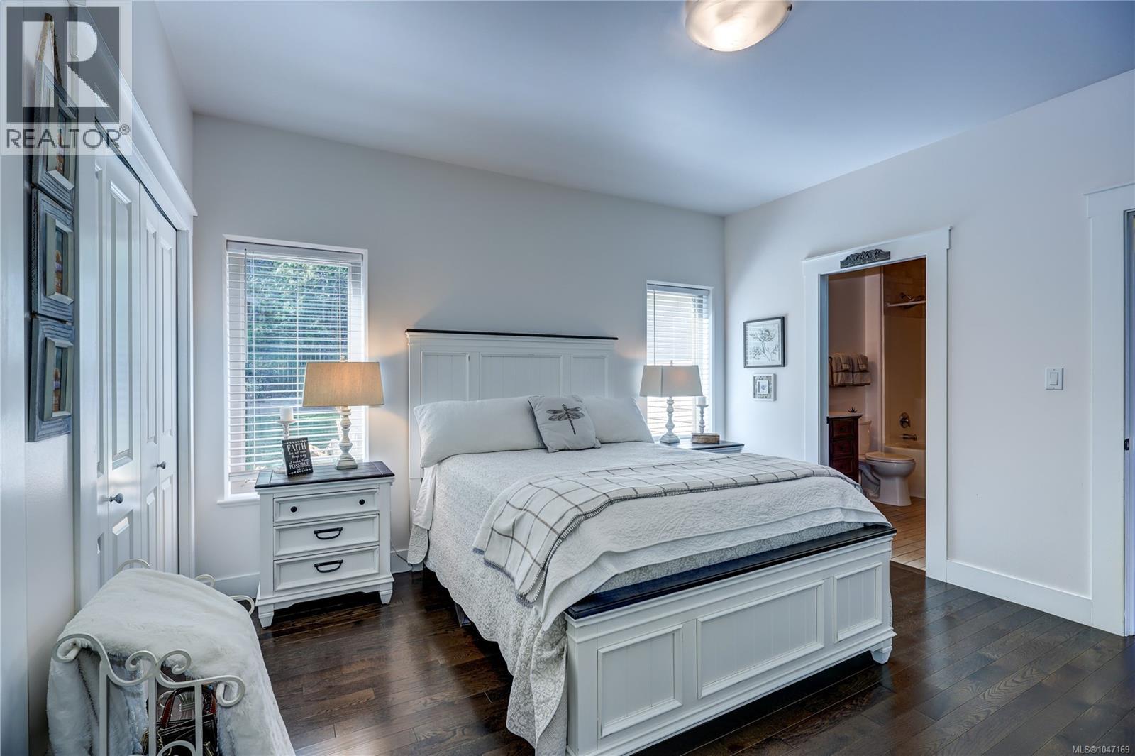 3029 Meadow Dr - Image 26