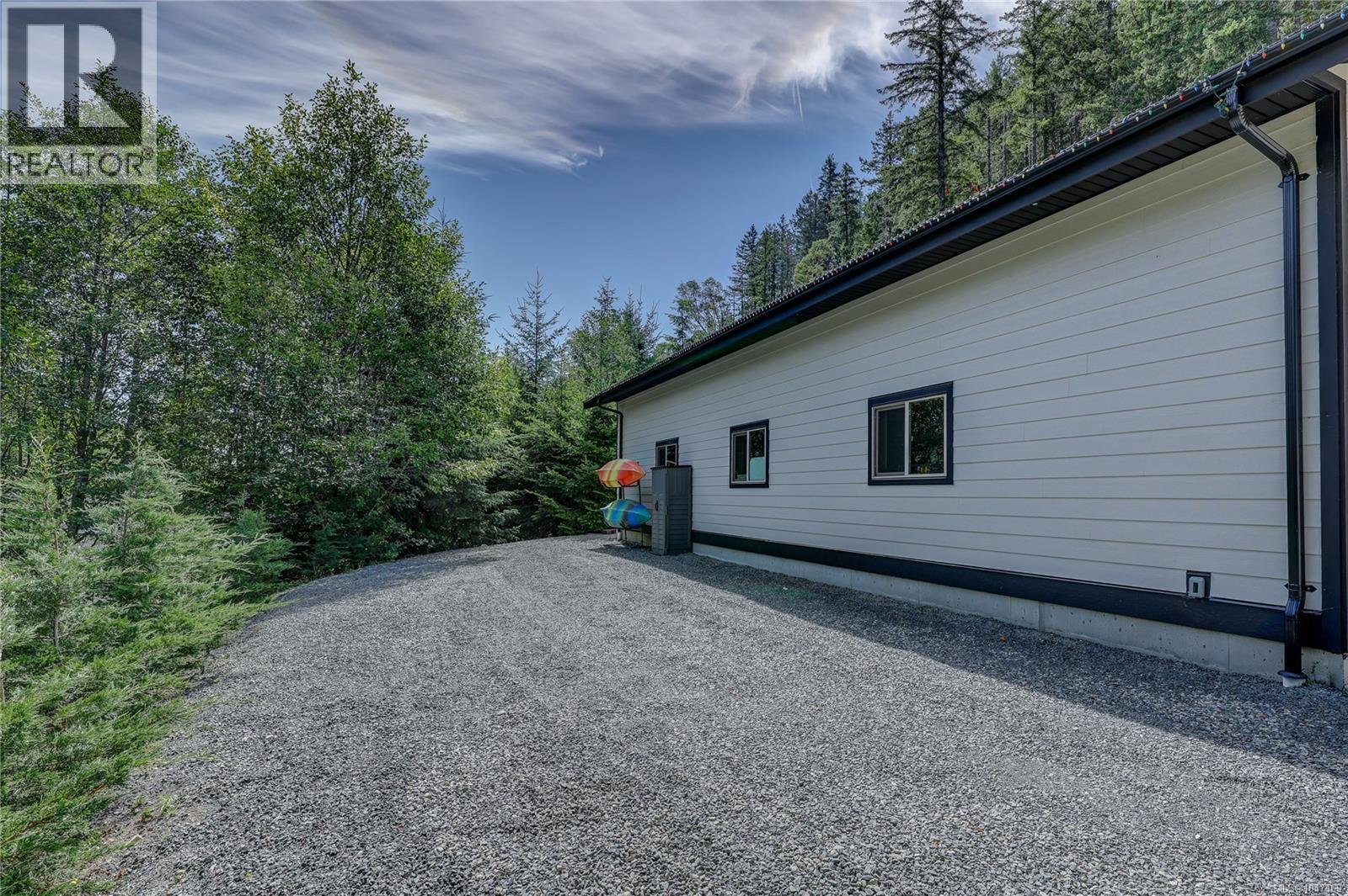 3029 Meadow Dr - Image 54