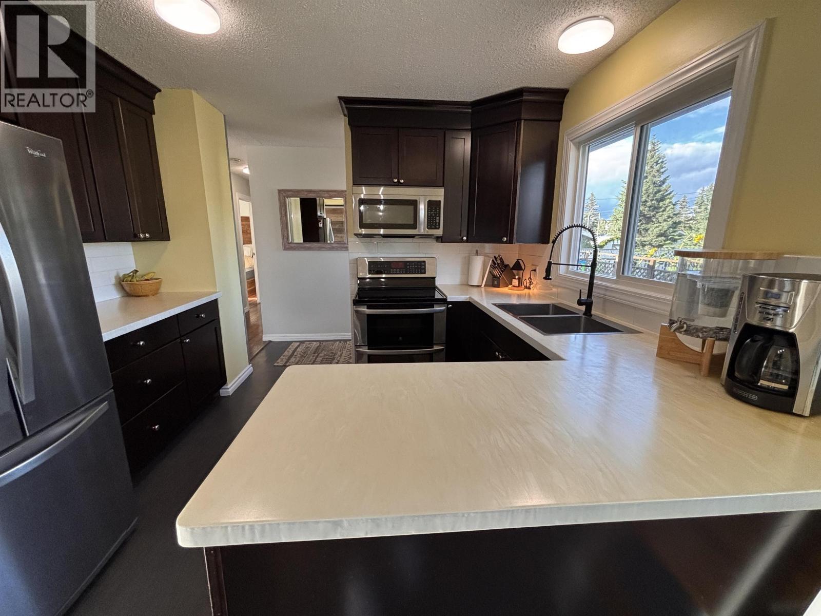 8611 90 STREET, Fort St. John